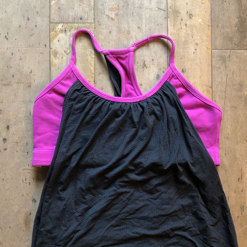 Lululemon tank with built in bra